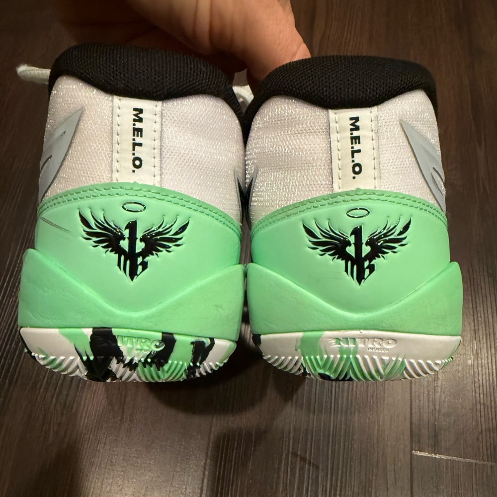 Puma White and Mint Green Sneakers - Picture 7 of 10
